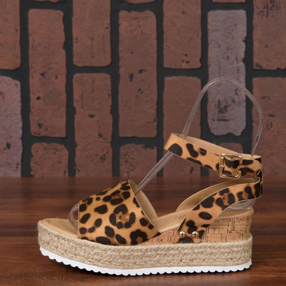 SZ 8.5/10 Leopard Ankle Strap Espadrille Sandals - Picture 3 of 5